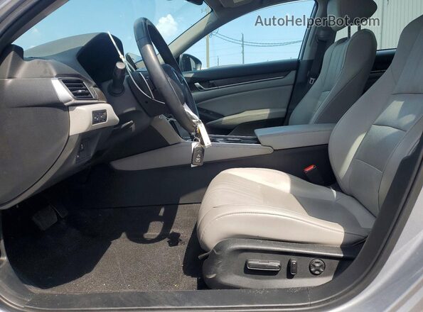 1HGCV1F98JA077769 2018 HONDA ACCORD Silver Вид салону спереду