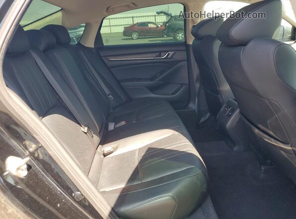1HGCV1F99JA051018 2018 HONDA ACCORD Black Widok tylnych siedzeń