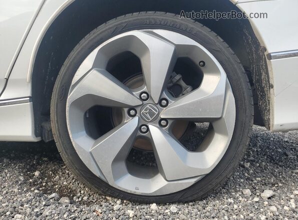 1HGCV1F99JA105904 2018 HONDA ACCORD White 