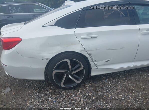 1HGCV2F34JA025718 2018 HONDA ACCORD White Vista frontal