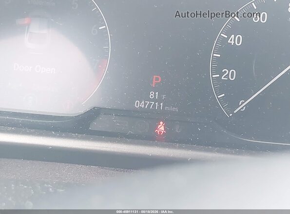 1HGCV2F34JA025718 2018 HONDA ACCORD White Vista de los asientos traseros