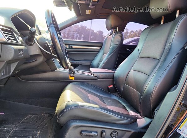 1HGCV2F34JA047282 2018 HONDA ACCORD Black Вид салону спереду