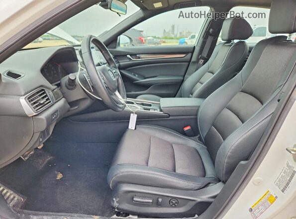 1HGCV2F34KA023632 2019 HONDA ACCORD White Front interior view