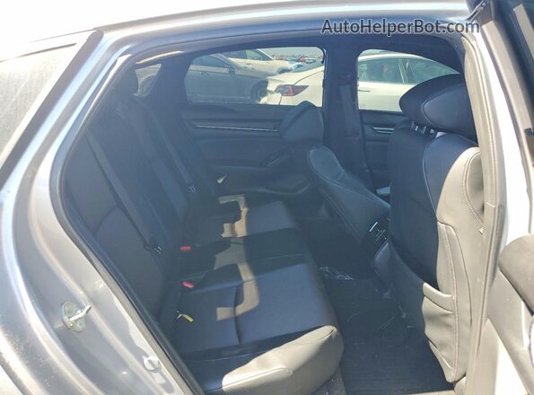1HGCV2F36JA054556 2018 HONDA ACCORD Серебряный Вид задних сидений