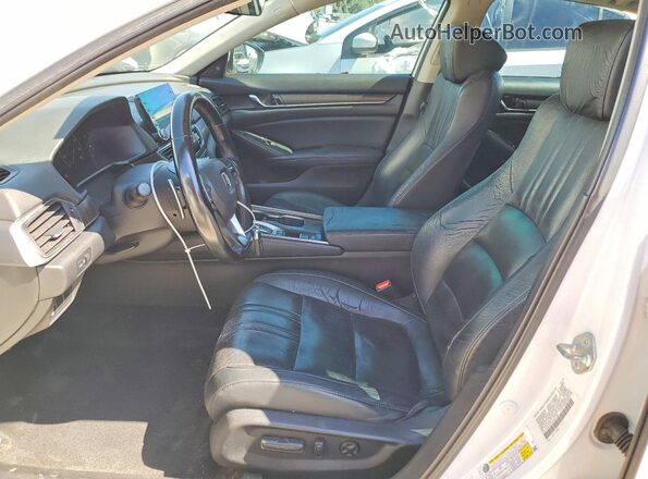 1HGCV2F53JA017837 2018 HONDA ACCORD White Vista interior delantera