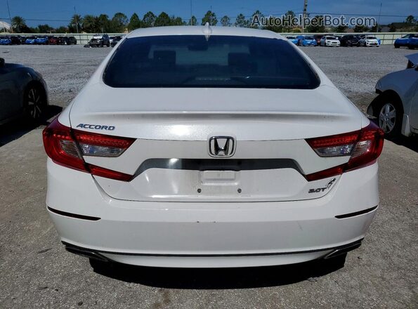 1HGCV2F53JA017837 2018 HONDA ACCORD White Vista trasera