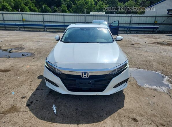 1HGCV2F53JA042883 2018 HONDA ACCORD White Դիմացի տեսք