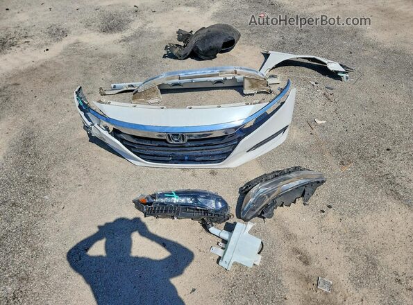1HGCV2F56KA014674 2019 HONDA ACCORD White Engine compartment view