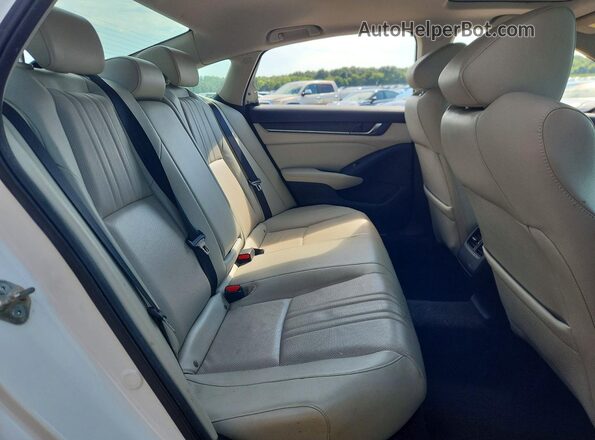 1HGCV2F58JA011239 2018 HONDA ACCORD White უკანა სავარძლების ხედი