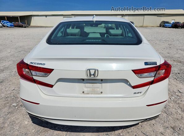 1HGCV2F59JA022251 2018 HONDA ACCORD White Widok z tyłu