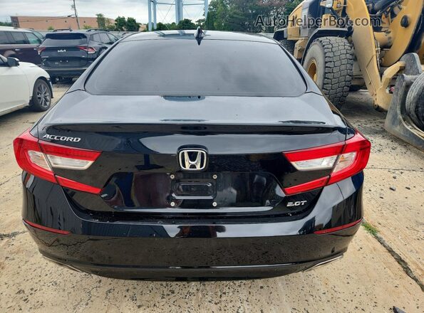 1HGCV2F60JA013138 2018 HONDA ACCORD Black Вид ззаду
