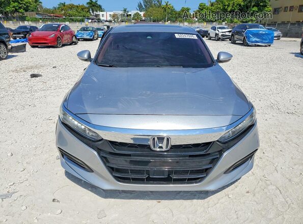 1HGCV2F60JA034667 2018 HONDA ACCORD Silver Вид спереду