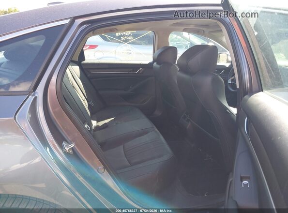 1HGCV2F66JA029070 2018 HONDA ACCORD Серый Вид наклейки с VIN-кодом