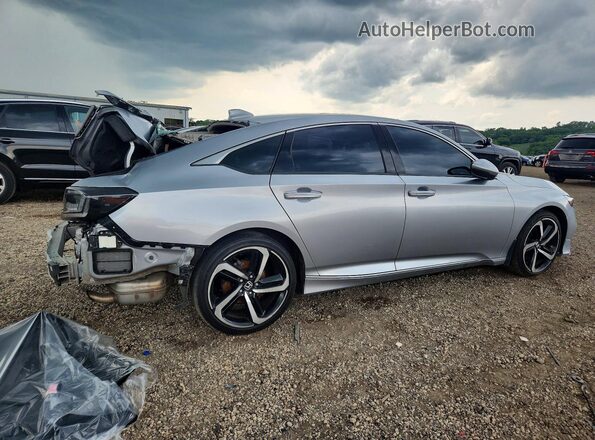 1HGCV2F67JA037792 2018 HONDA ACCORD Silver Tył prawy