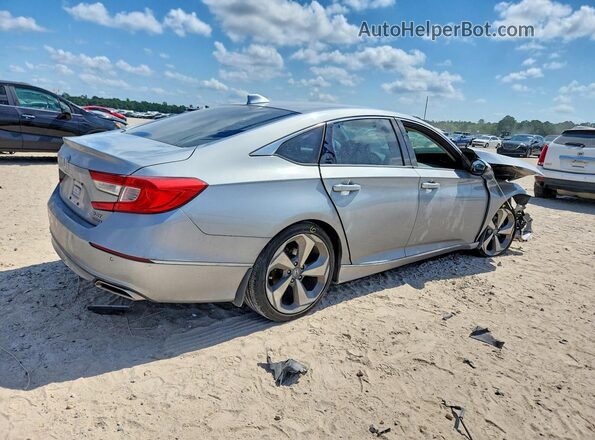 1HGCV2F90JA021427 2018 HONDA ACCORD Серебряный Задняя правая четверть