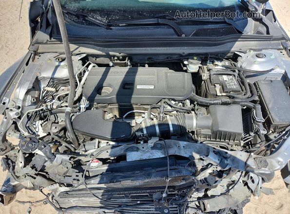 1HGCV2F90JA021427 2018 HONDA ACCORD Серебряный Вид задней части салона