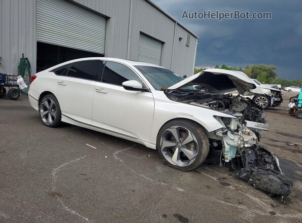 1HGCV2F92LA005863 2020 HONDA ACCORD Белый Вид салона спереди