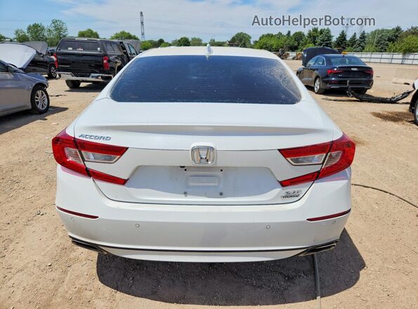 1HGCV2F93JA015721 2018 HONDA ACCORD White უკანა ხედი