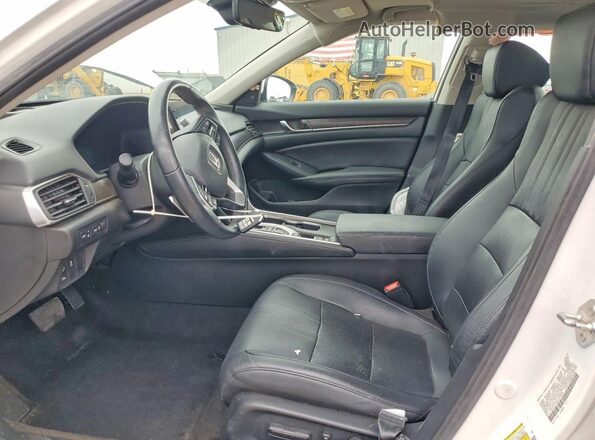 1HGCV2F95KA015964 2019 HONDA ACCORD Белый Вид салона спереди