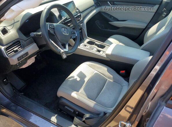 1HGCV2F96JA052620 2018 HONDA ACCORD Серый Вид салона спереди