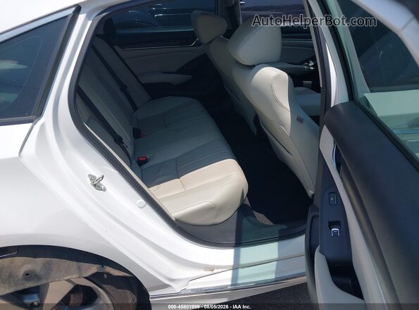 1HGCV2F97JA026804 2018 HONDA ACCORD White Vista de la etiqueta del VIN