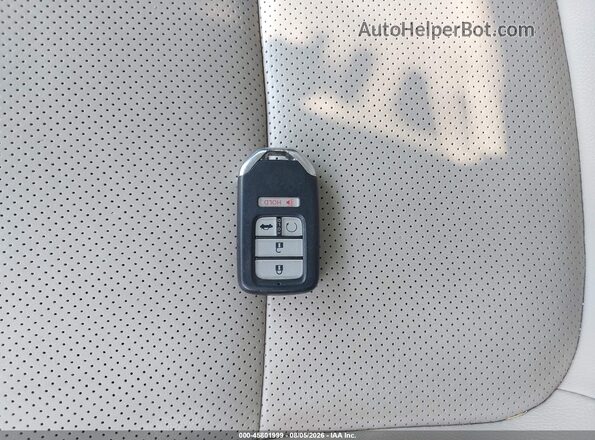 1HGCV2F97JA026804 2018 HONDA ACCORD White Vista del salpicadero