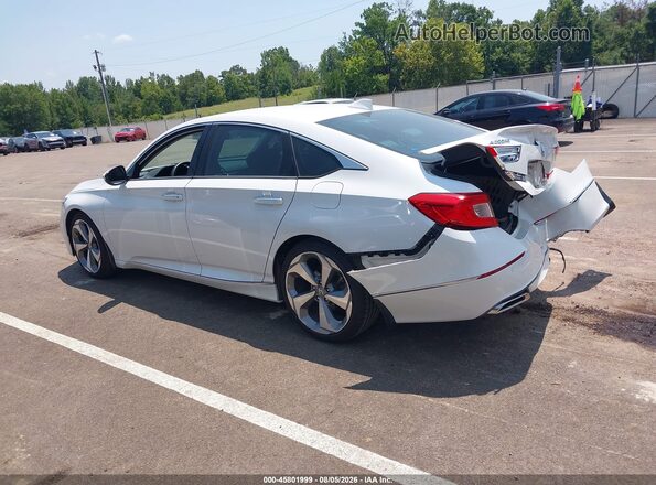 1HGCV2F97JA026804 2018 HONDA ACCORD White 