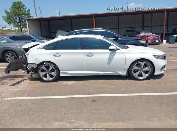 1HGCV2F97JA026804 2018 HONDA ACCORD White Vista interior de 360 grados