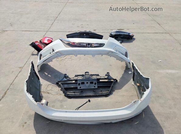 1HGCV2F97KA000494 2019 HONDA ACCORD White Вид підкапотного простору