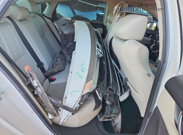 1HGCV2F99MA010933 2021 HONDA ACCORD White Vista de los asientos traseros