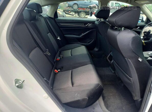 1HGCV3F10MA017494 2021 HONDA ACCORD White Vista de los asientos traseros