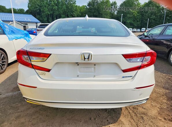 1HGCV3F13KA000394 2019 HONDA ACCORD White Вид ззаду