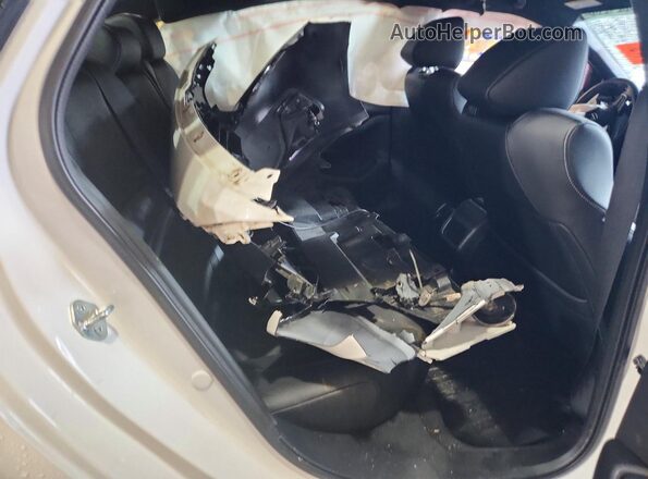 1HGCV3F20NA034399 2022 HONDA ACCORD White Widok tylnych siedzeń