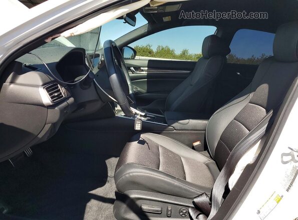 1HGCV3F27NA004588 2022 HONDA ACCORD White Вид салону спереду