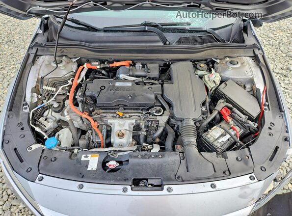 1HGCV3F43JA007385 2018 HONDA ACCORD Silver Widok wnętrza z tyłu