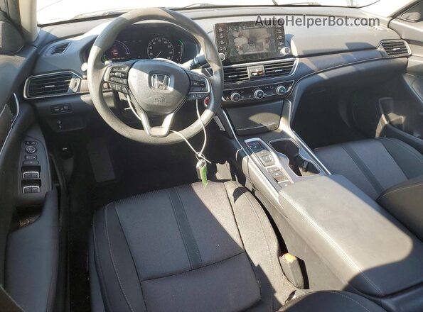 1HGCV3F48KA009215 2019 HONDA ACCORD Silver Widok deski rozdzielczej