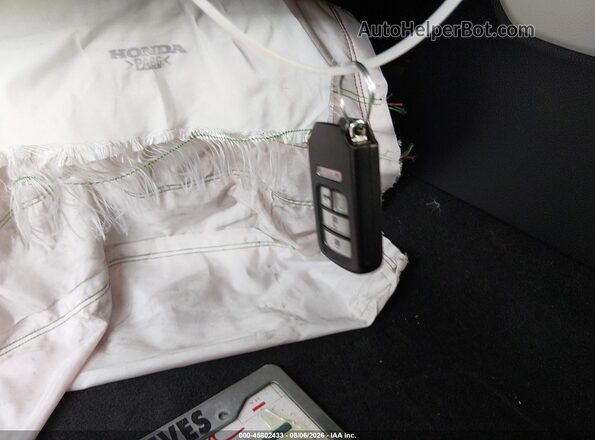 1HGCV3F49KA003018 2019 HONDA ACCORD White Vista del salpicadero