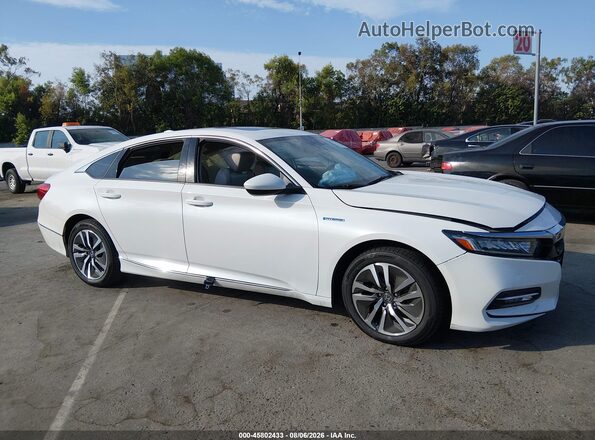 1HGCV3F49KA003018 2019 HONDA ACCORD White Vista interior trasera