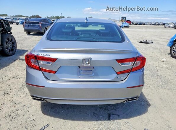 1HGCV3F54JA003905 2018 HONDA ACCORD Silver Հետևի տեսք
