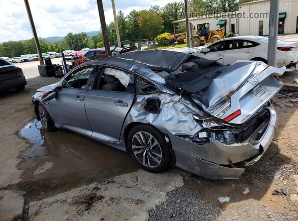 1HGCV3F56JA009284 2018 HONDA ACCORD Серебряный Задняя левая четверть