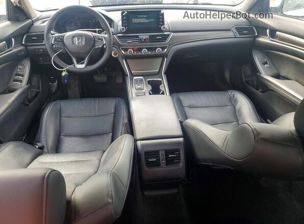 1HGCV3F57JA004501 2018 HONDA ACCORD White Vista del salpicadero