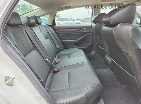 1HGCV3F57LA017199 2020 HONDA ACCORD White Widok tylnych siedzeń