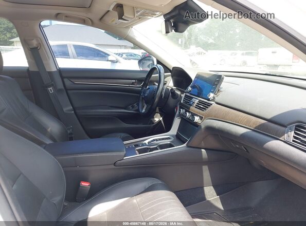 1HGCV3F58JA010274 2018 HONDA ACCORD White Vista interior delantera