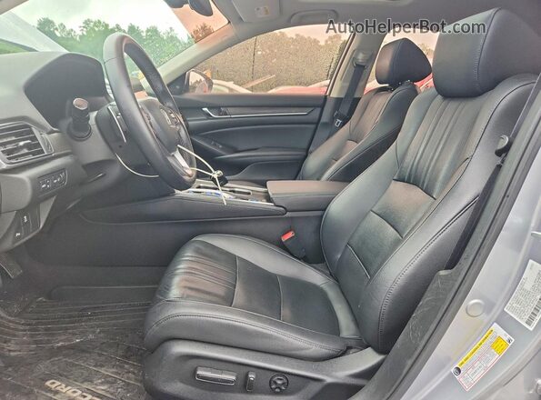1HGCV3F92MA018961 2021 HONDA ACCORD Silver Front interior view
