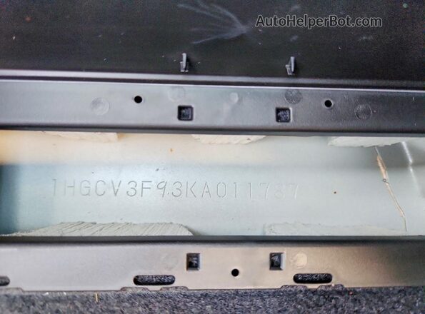 1HGCV3F93KA011787 2019 HONDA ACCORD Серебряный Вид подкапотного пространства
