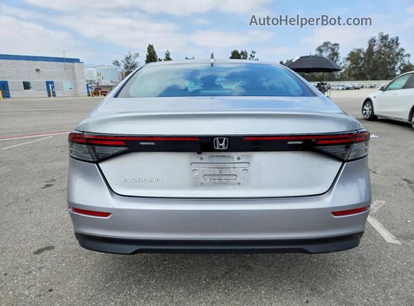 1HGCY1F20RA014140 2024 HONDA ACCORD Silver Вид ззаду