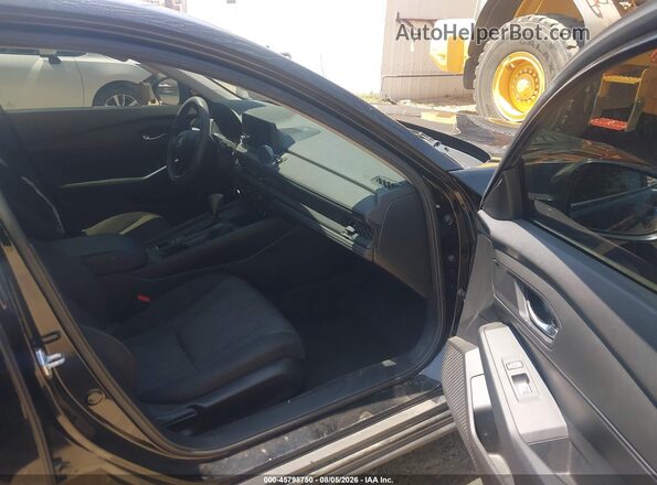 1HGCY1F20RA030306 2024 HONDA ACCORD Черный Вид салона спереди