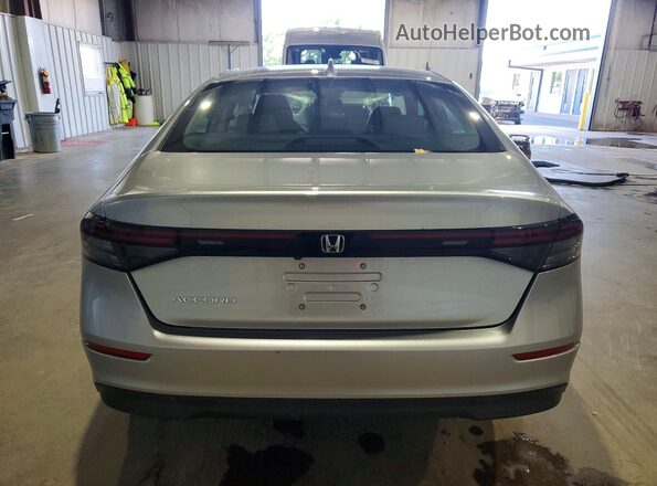 1HGCY1F20TA011424 2026 HONDA ACCORD Silver Rear view