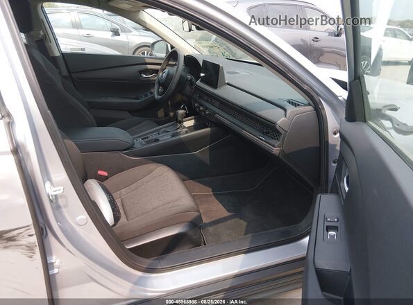 1HGCY1F20TA044665 2026 HONDA ACCORD Серебряный Вид салона спереди