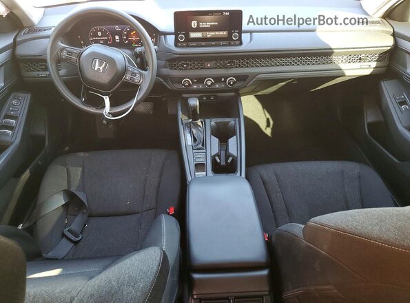 1HGCY1F22SA068948 2025 HONDA ACCORD Серебряный Вид панели приборов